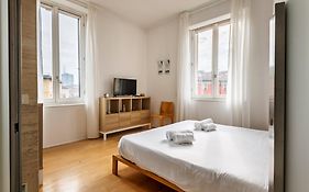 One Bedroom Apartment In Brera